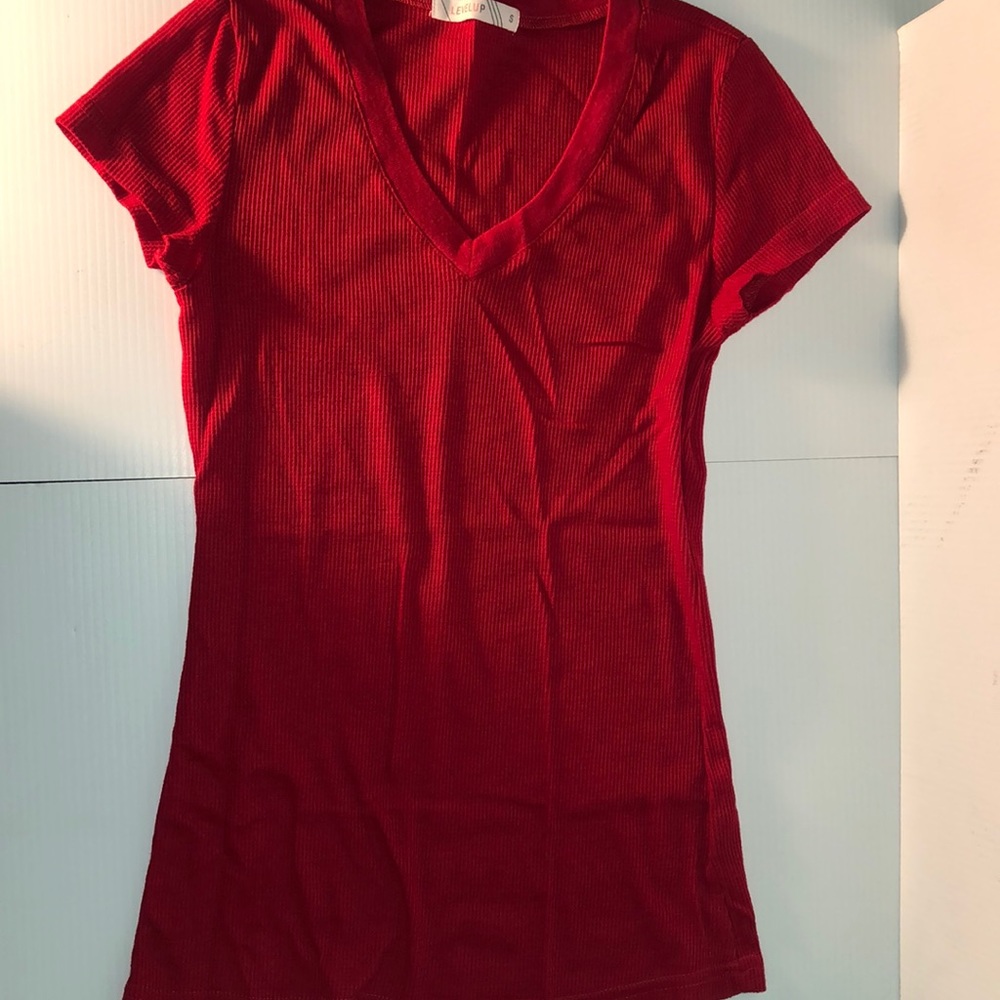 Red v neck top